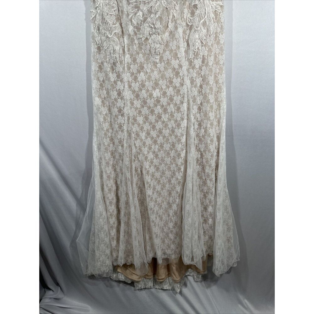 NEW $798 Mac Duggal [ 12‎ ] Lace Embellished Feather One Shoulder Gown Ivory - Picture 12 of 16